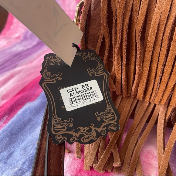 Alyssa Brown Vegan Fringe Western Clutch new with tags - Picture 3 of 11